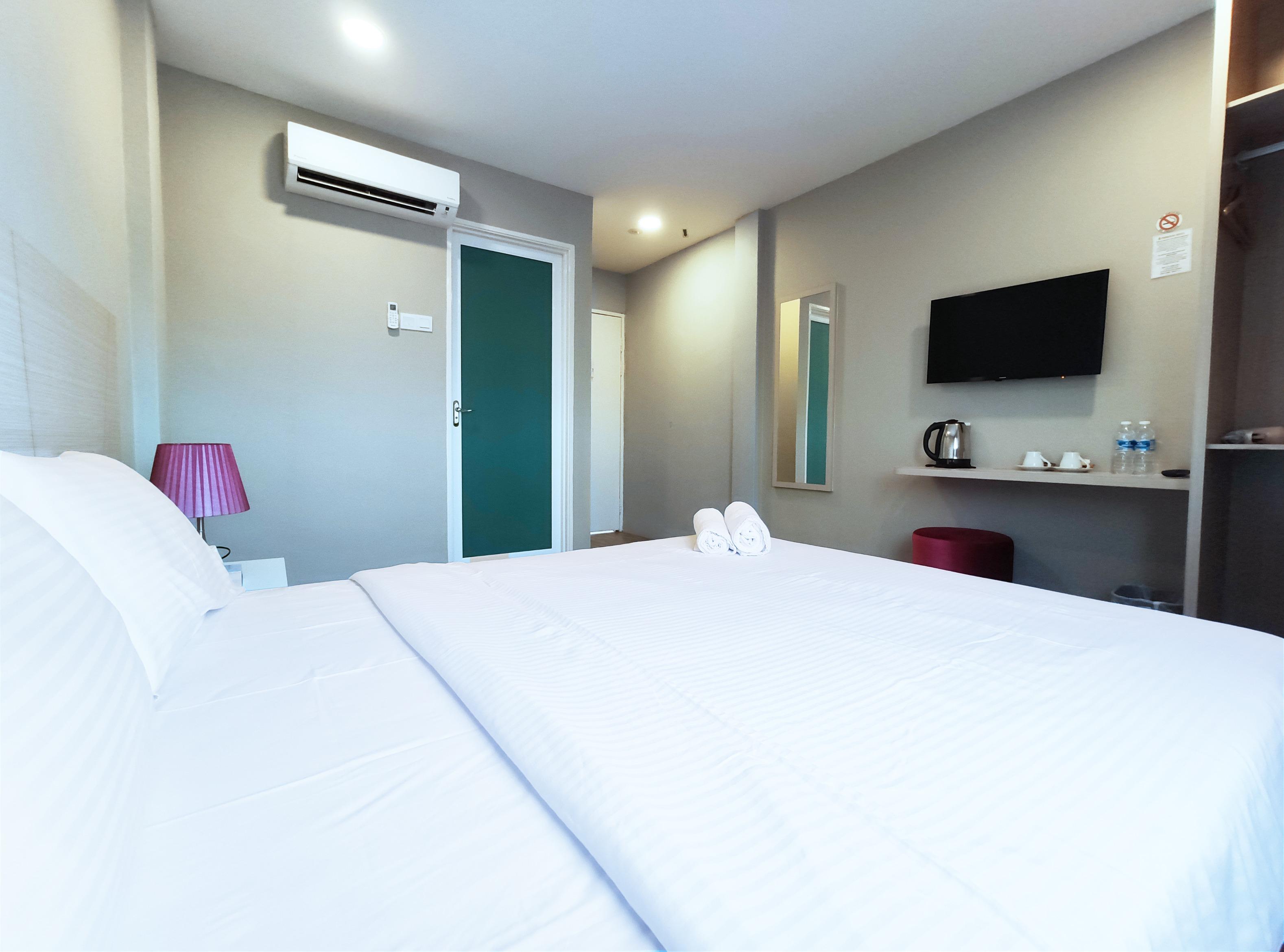 Princess Hotel Pontian Pontian Kecil Exterior photo